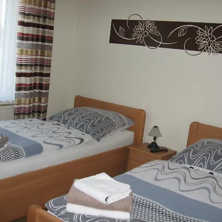 Ferienwohnung Van Der Zander Appartement *